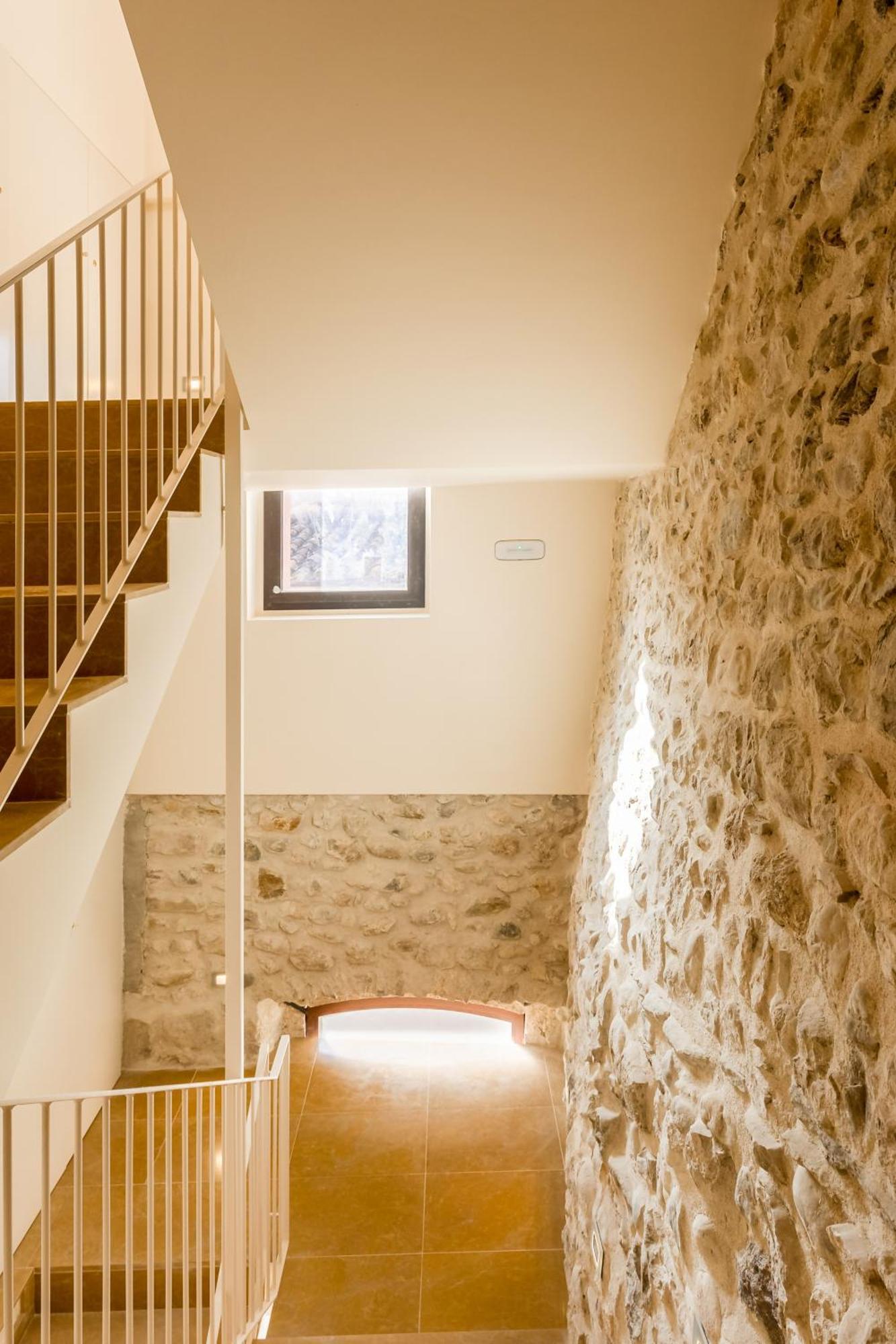 Can Cintet 21Nuevo Apartamento Moderno En Besalu Exterior photo